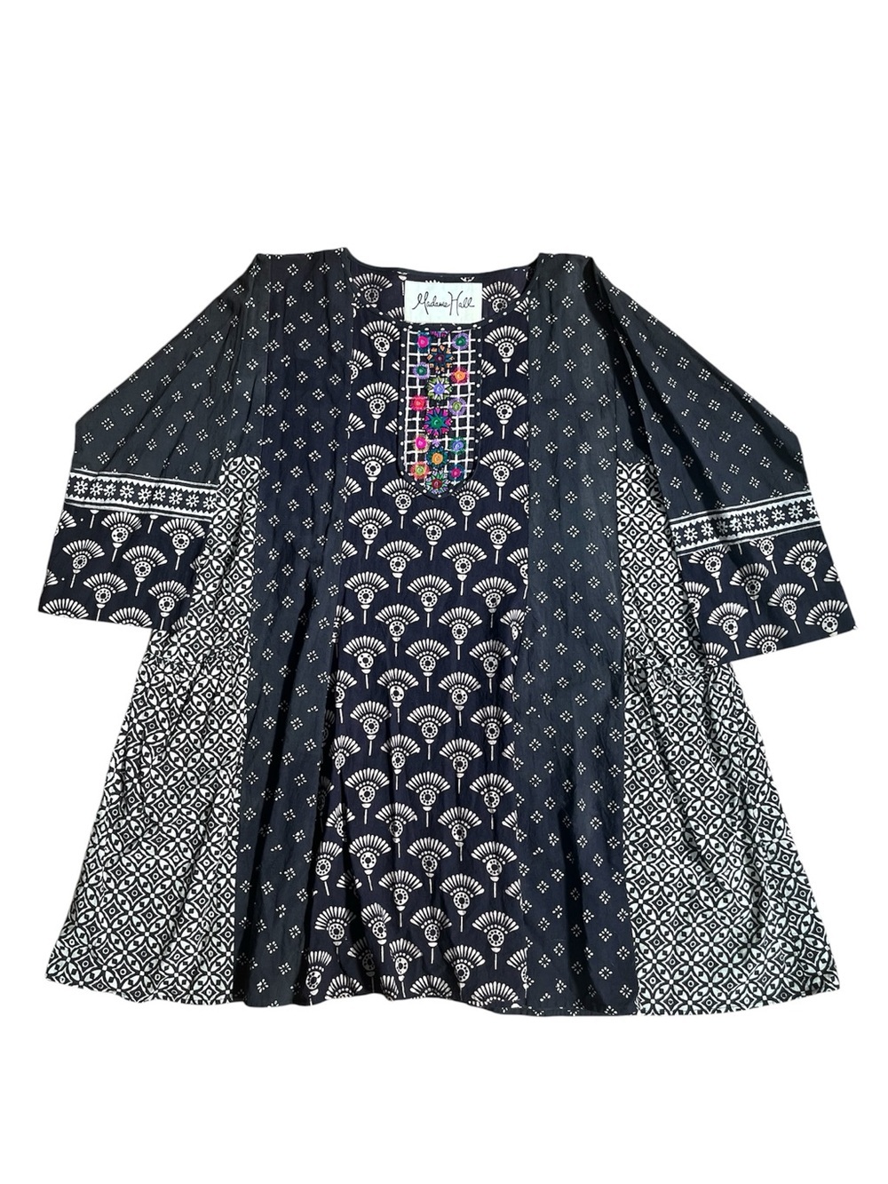 Madame Hall Embroidered Embellished Lightweight Art to Wear Kaftan Tunic Smock